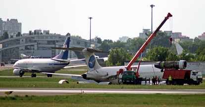        MD-83 Bravo Airways